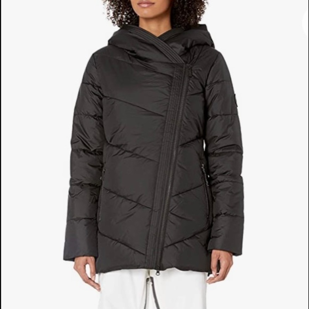 VOLCOM-BLACK DOWN JACKET-MEDIUM